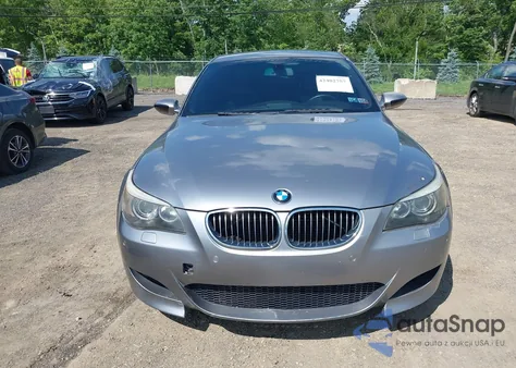 2006 BMW M5 из США, поврежденный, VIN WBSNB93596B581998